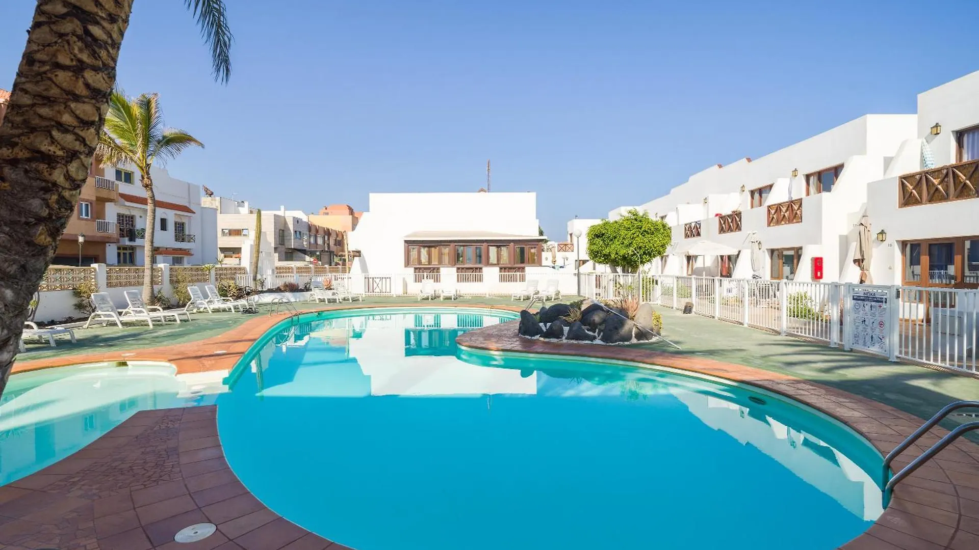 Ineika In Corralejo - Balcony & Poolside公寓